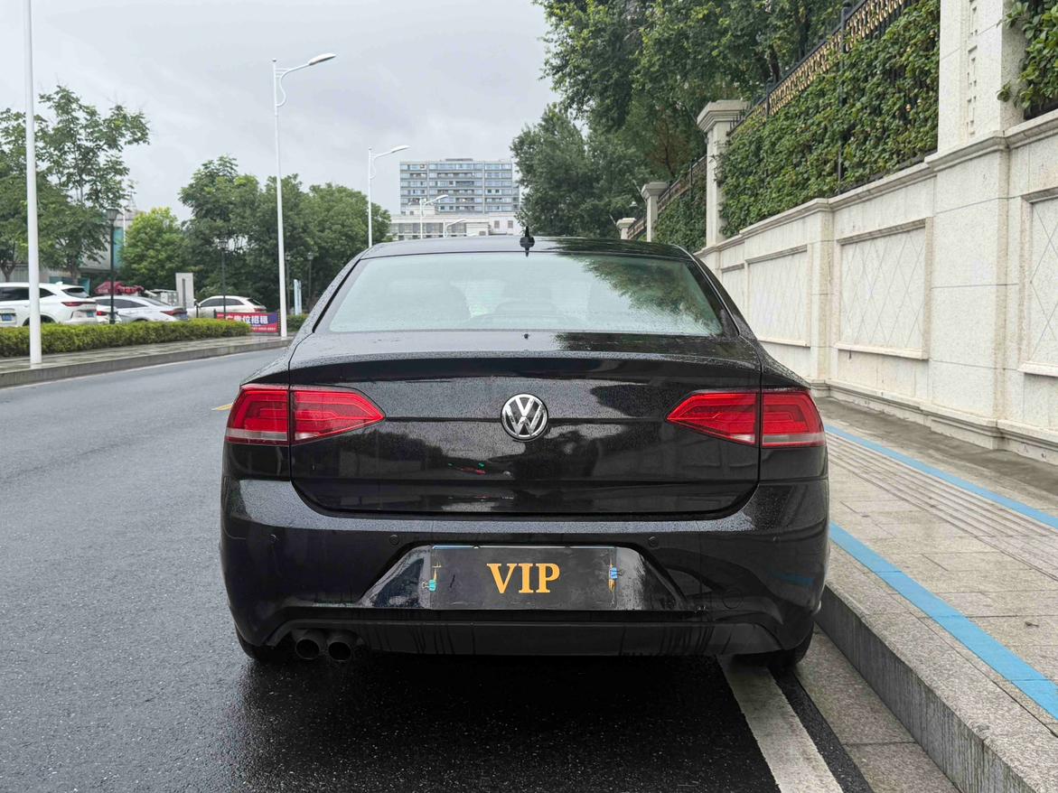 Volkswagen Lamando 2015 thumb 2