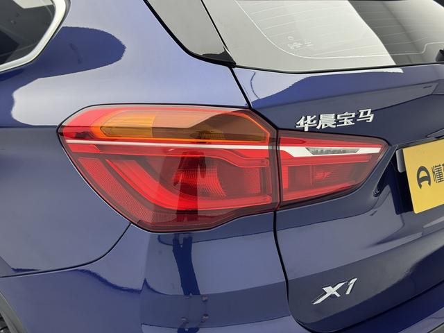 BMW X1 2019 thumb 11