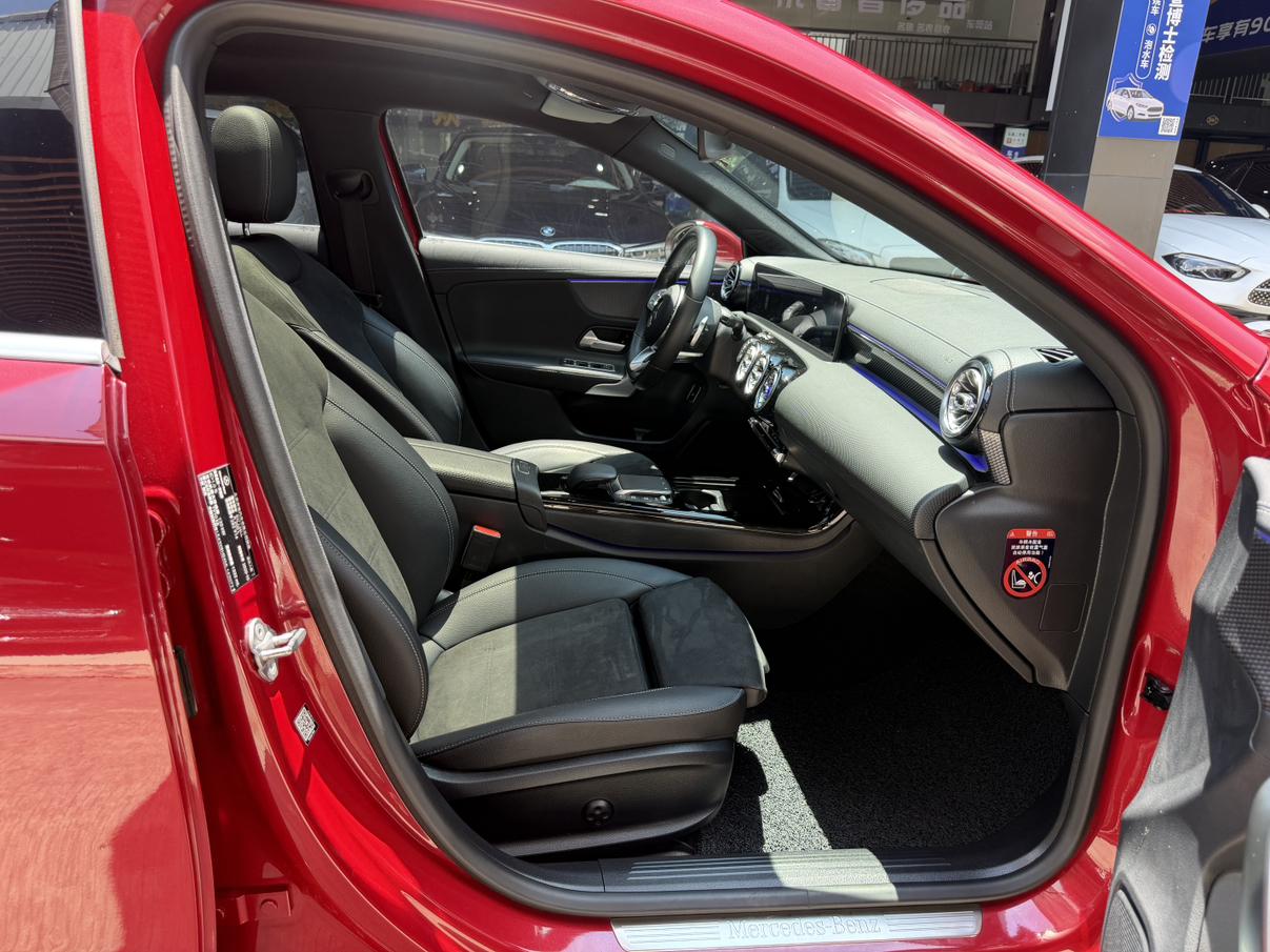 Mercedes-Benz A-Класс 2021 thumb 11