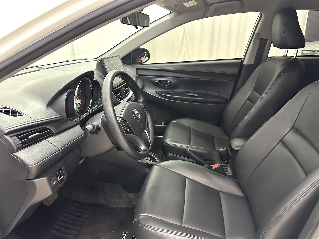 Toyota Yaris 2022 thumb 12