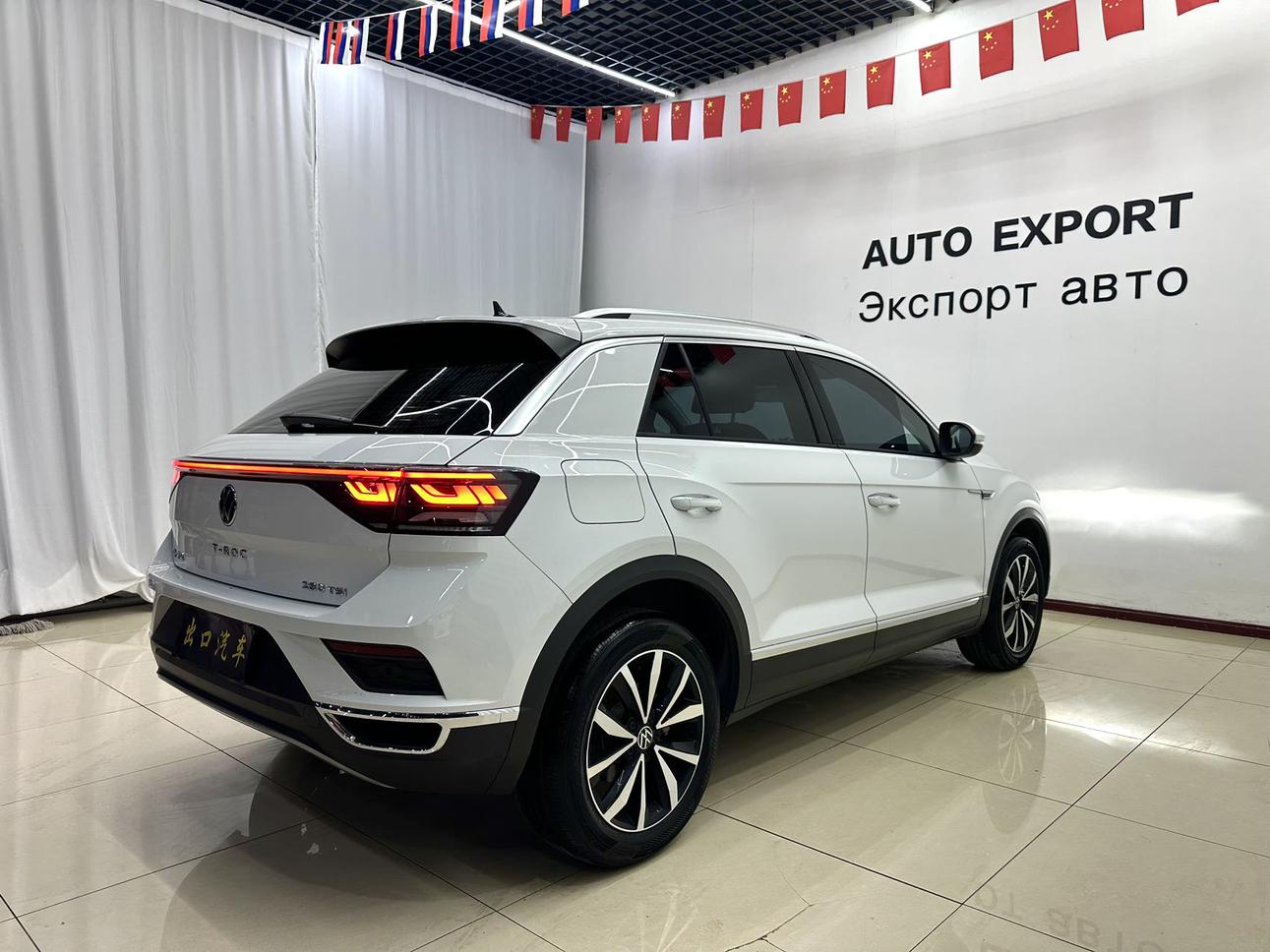 Volkswagen T-Roc 2024 thumb 4