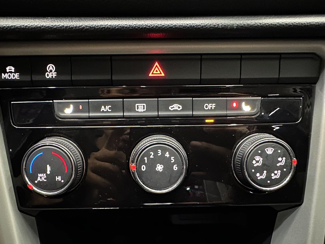 Volkswagen T-Roc 2024 thumb 9