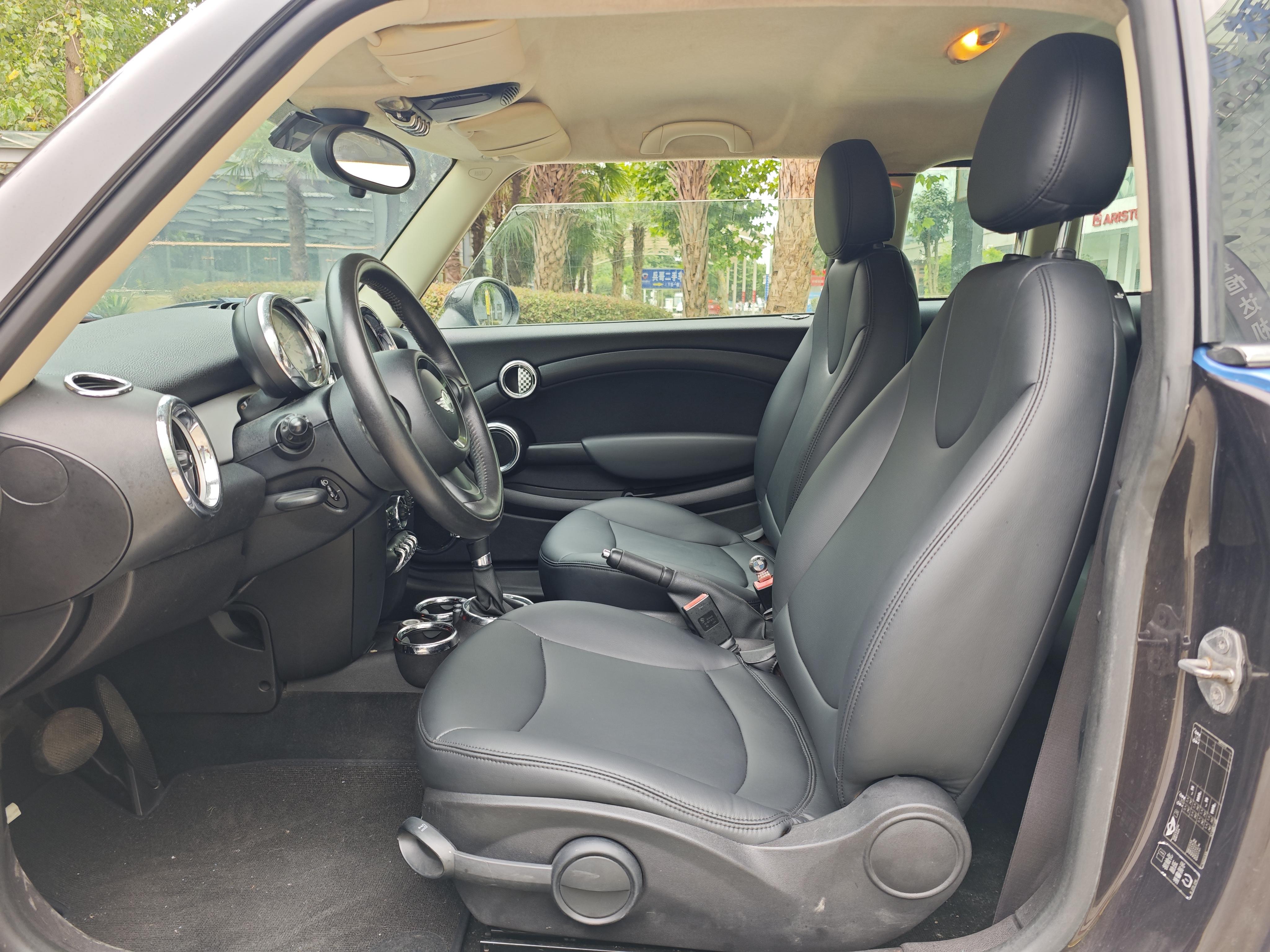 Mini Clubman 2012 thumb 10