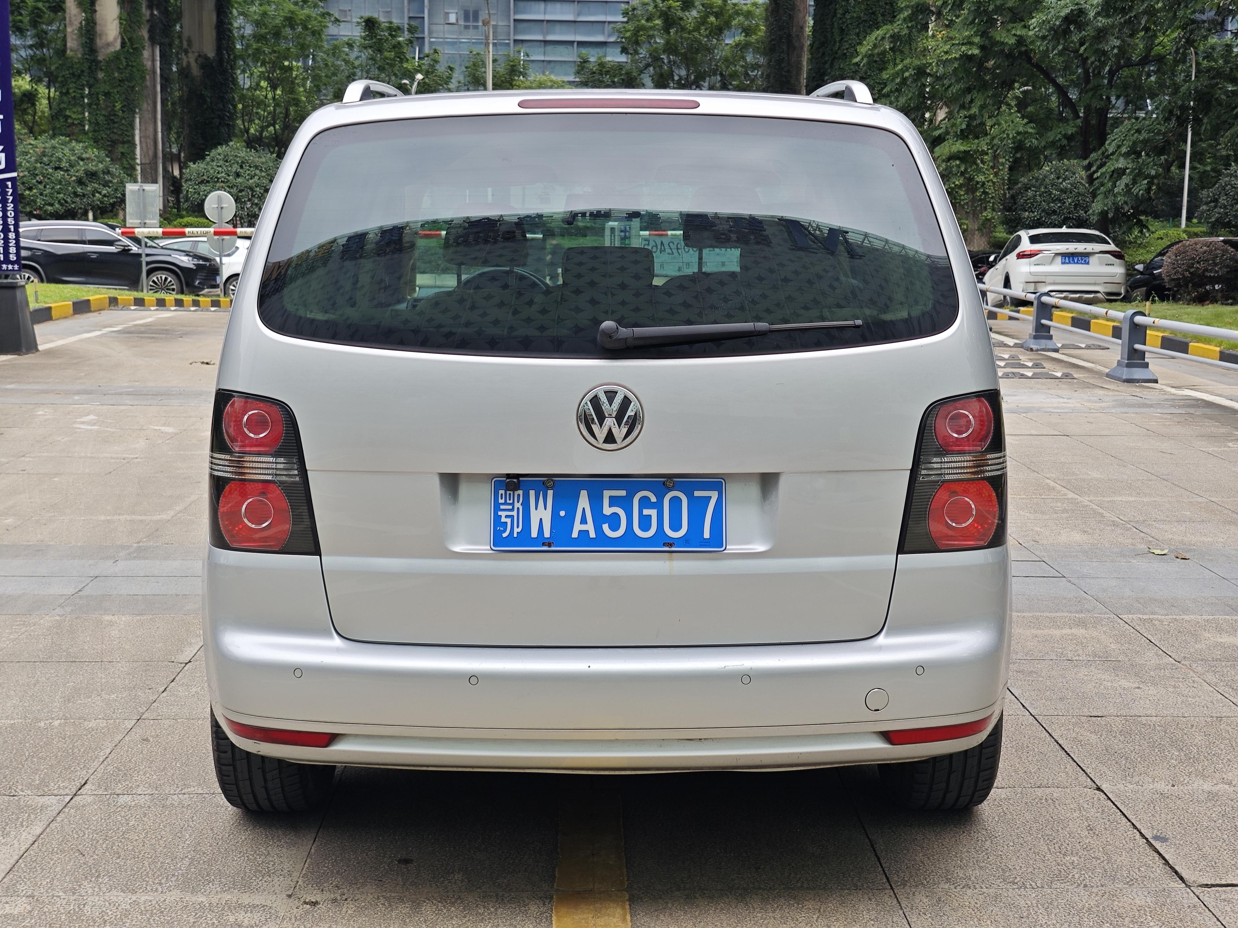 Volkswagen Touran 2013 thumb 3