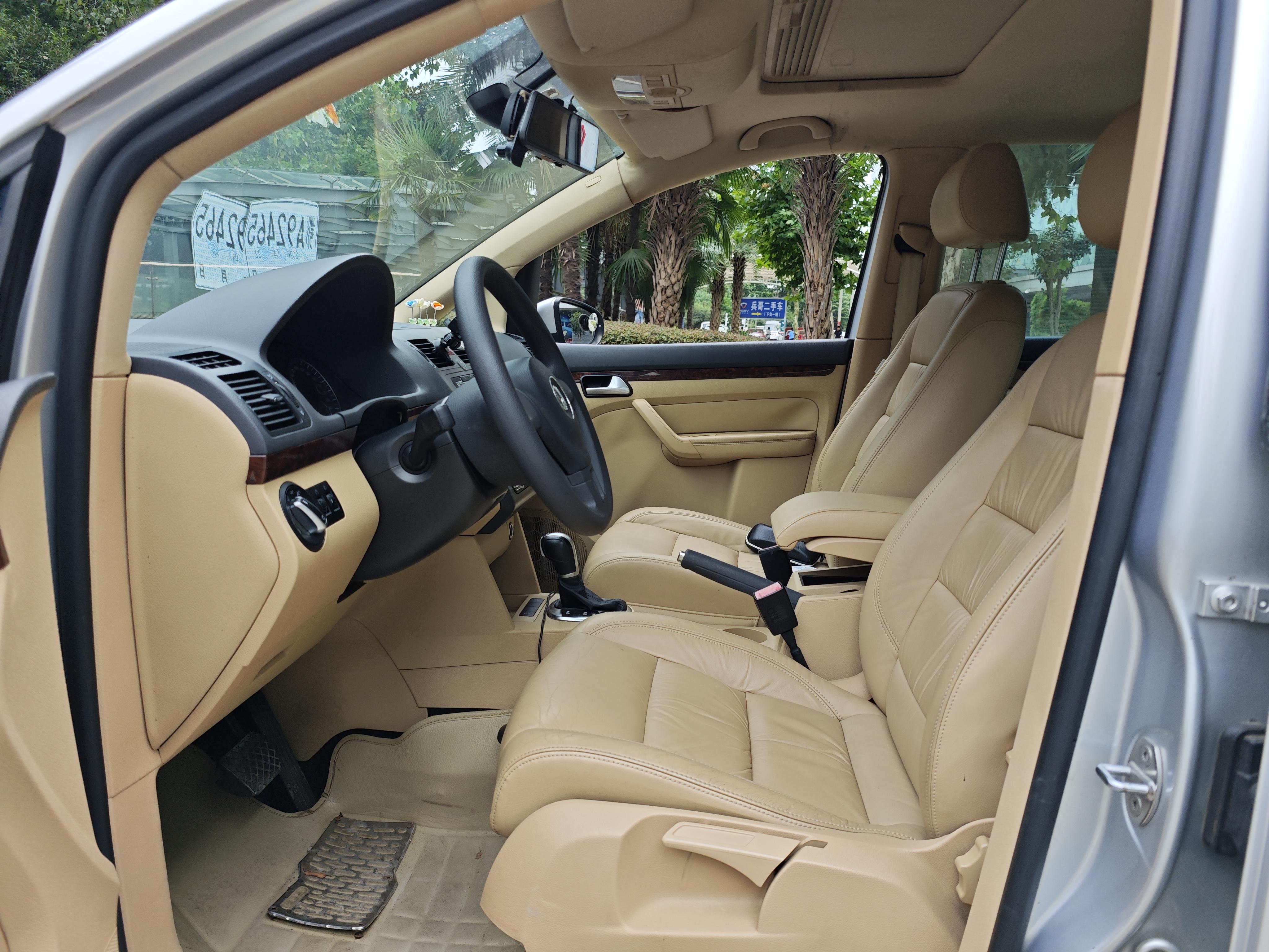 Volkswagen Touran 2013 thumb 11