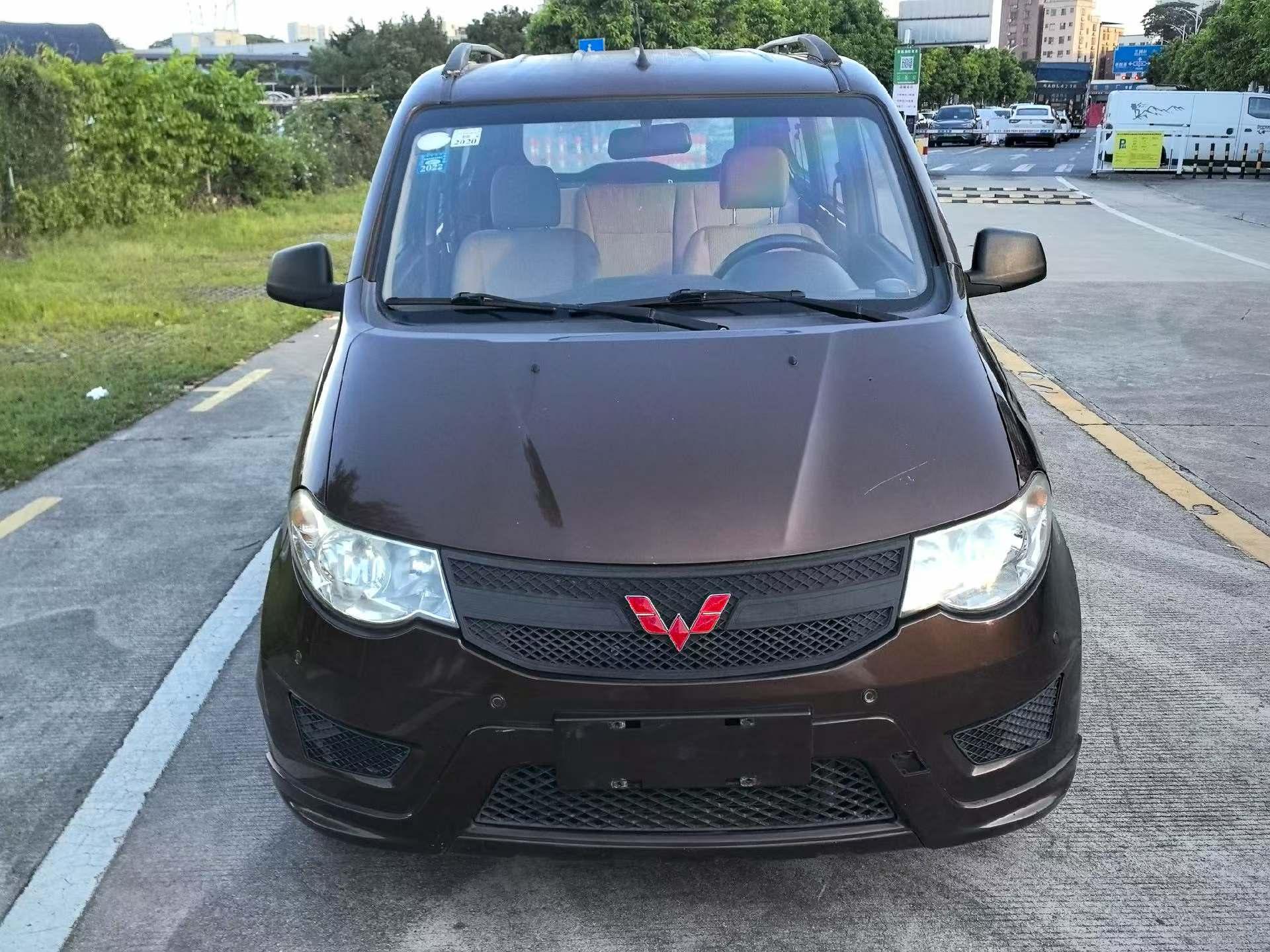 Wuling Hong Guang 2016 thumb 9
