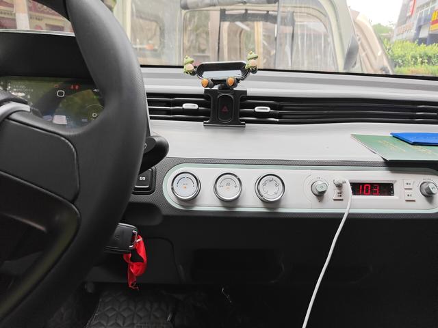 Wuling Mini EV 2021 thumb 6