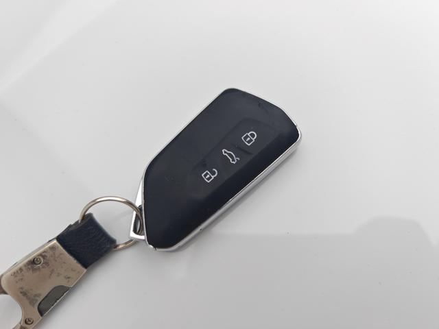 Volkswagen Golf Sportsvan 2023 thumb 9