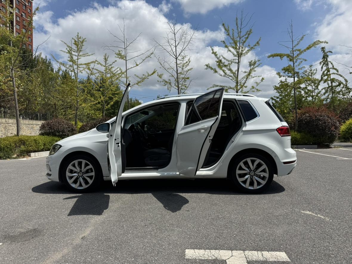 Volkswagen Golf 2019 thumb 2