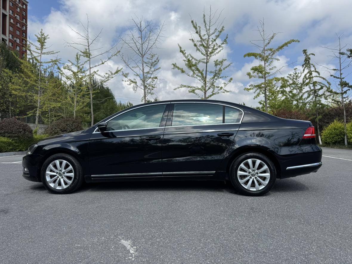 Volkswagen Magotan 2013 thumb 2