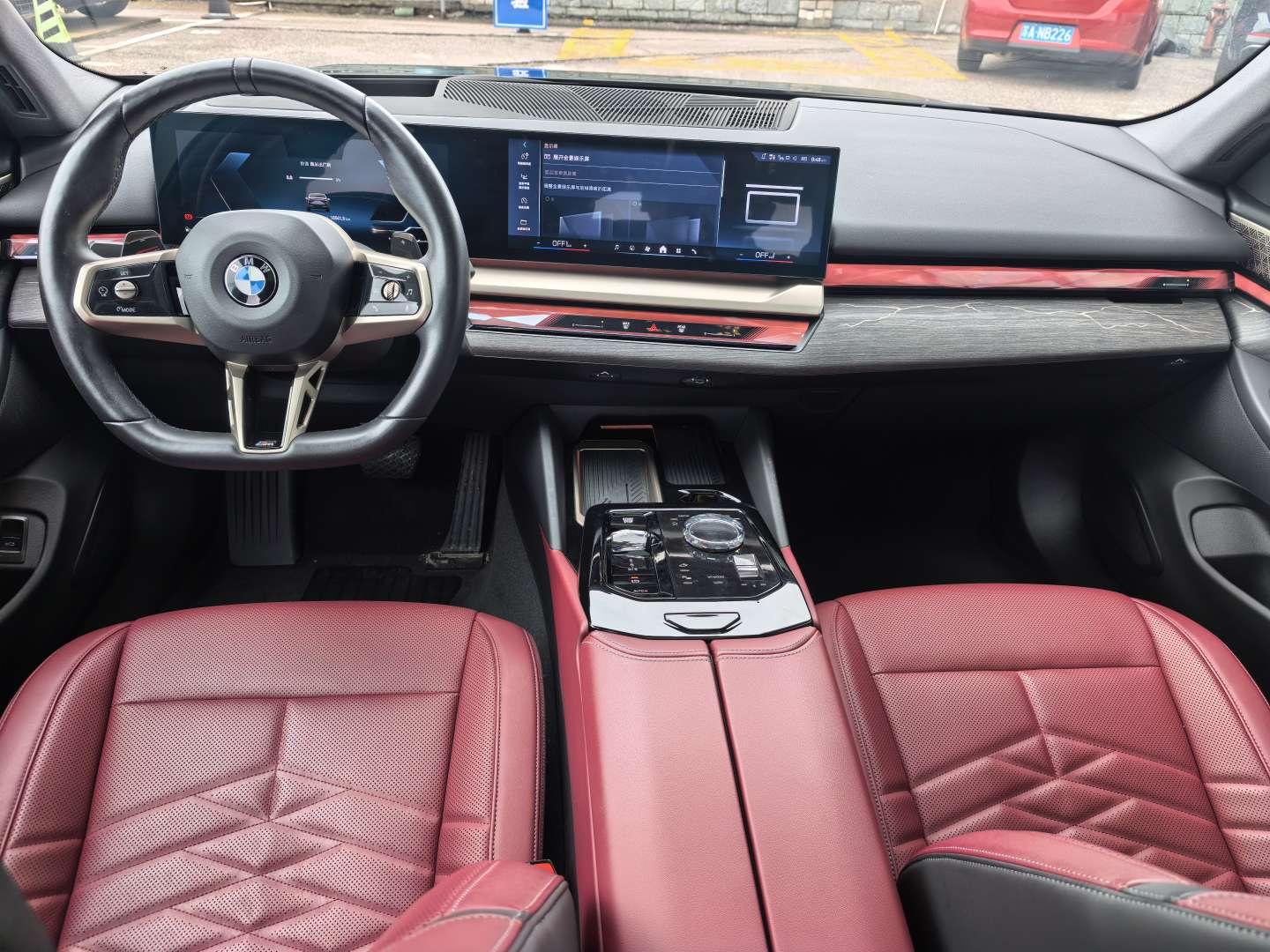 BMW 5 серии 2025 thumb 4