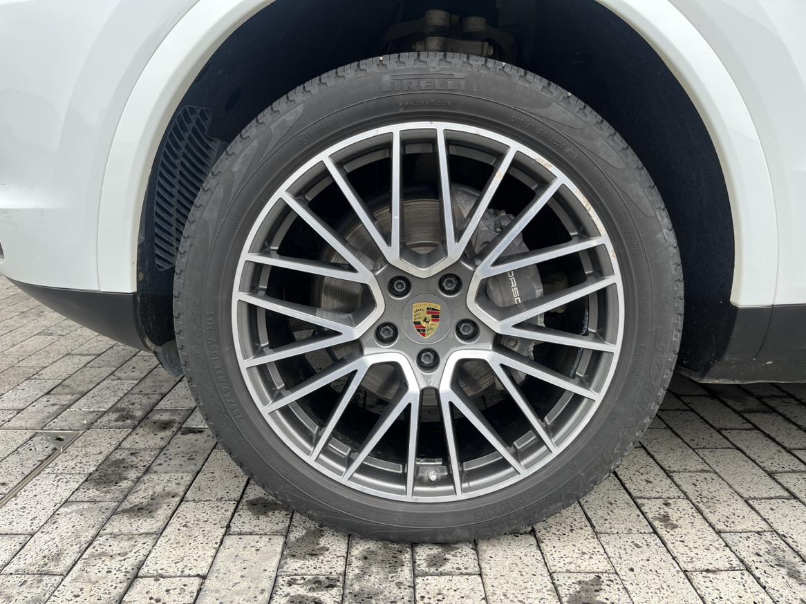 Porsche Cayenne 2019 thumb 4