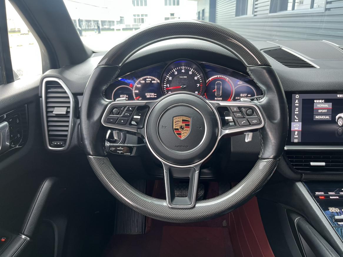 Porsche Cayenne 2019 thumb 8