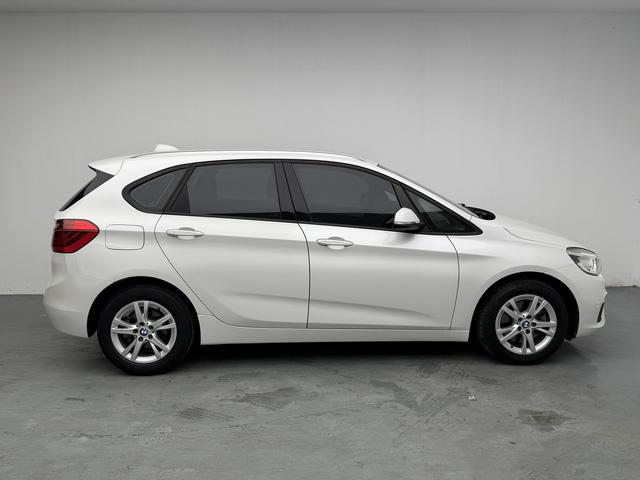 BMW 2 серии Active Tourer 2016 thumb 6