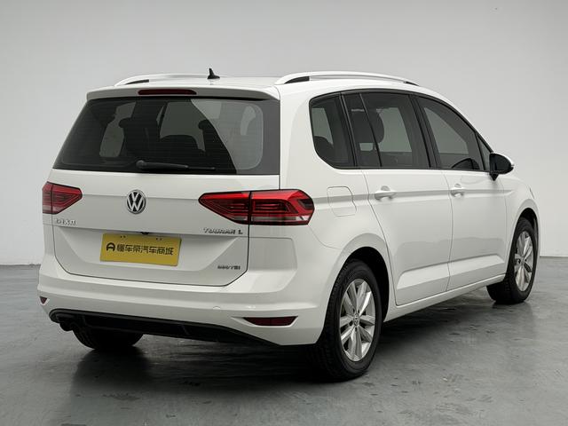 Volkswagen Touran 2018 thumb 5