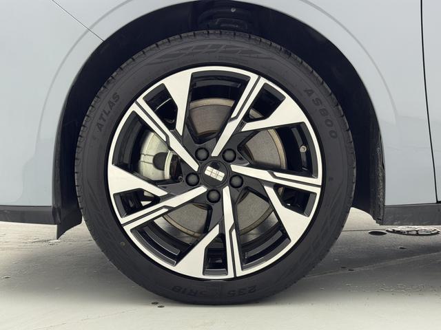Geely Galaxy L6 2023 thumb 7