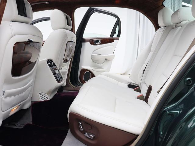Jaguar XJ 2005 thumb 9