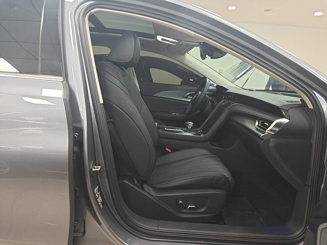Hongqi H5 2023 thumb 4