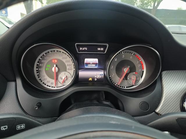 Mercedes-Benz GLA 2017 thumb 4
