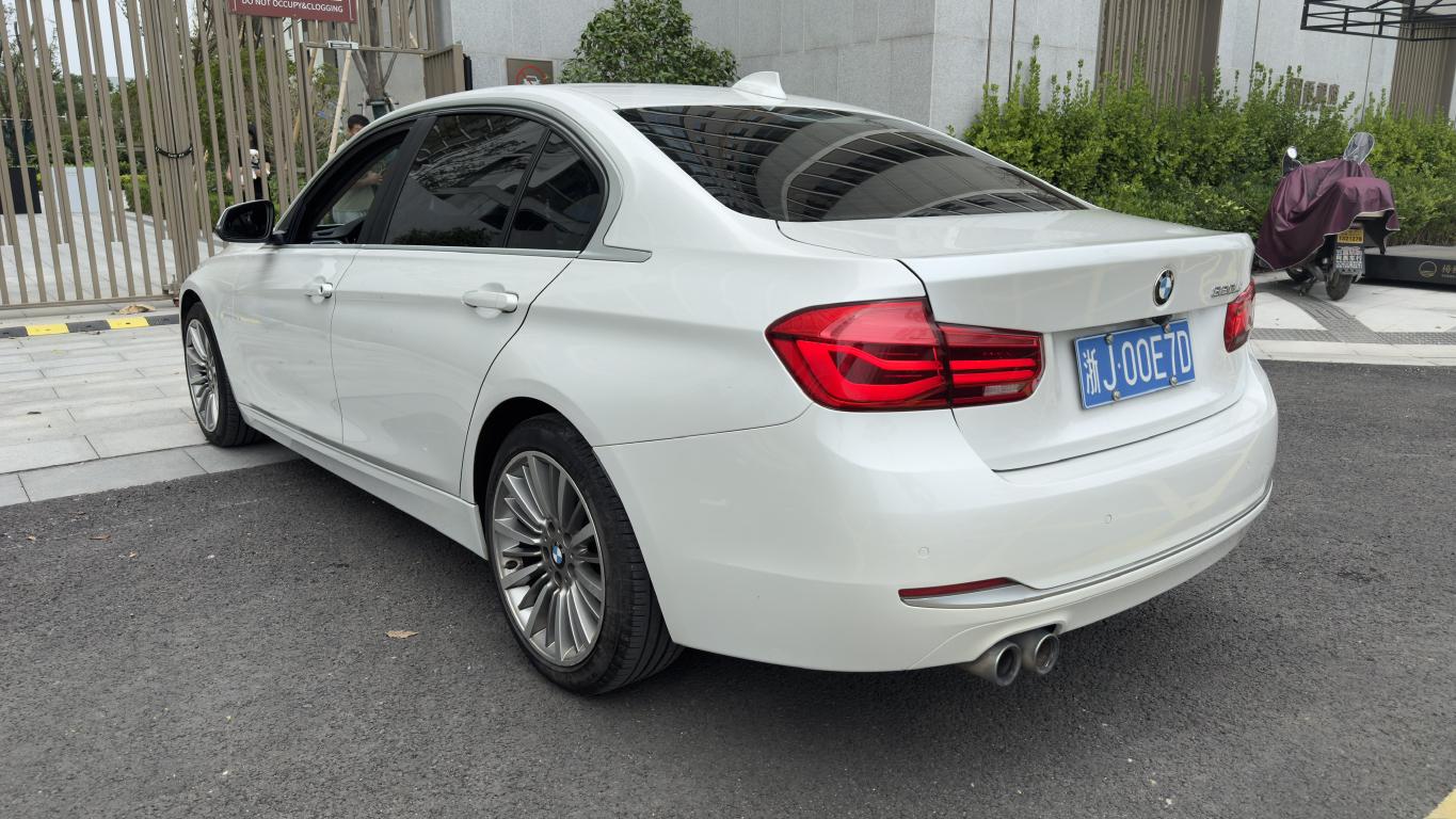 BMW 3 серии 2019 thumb 3
