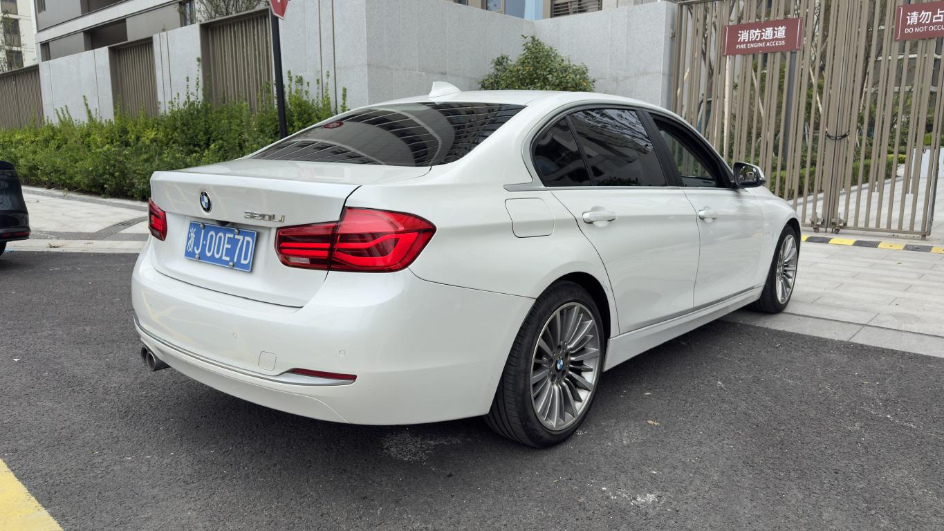 BMW 3 серии 2019 thumb 5