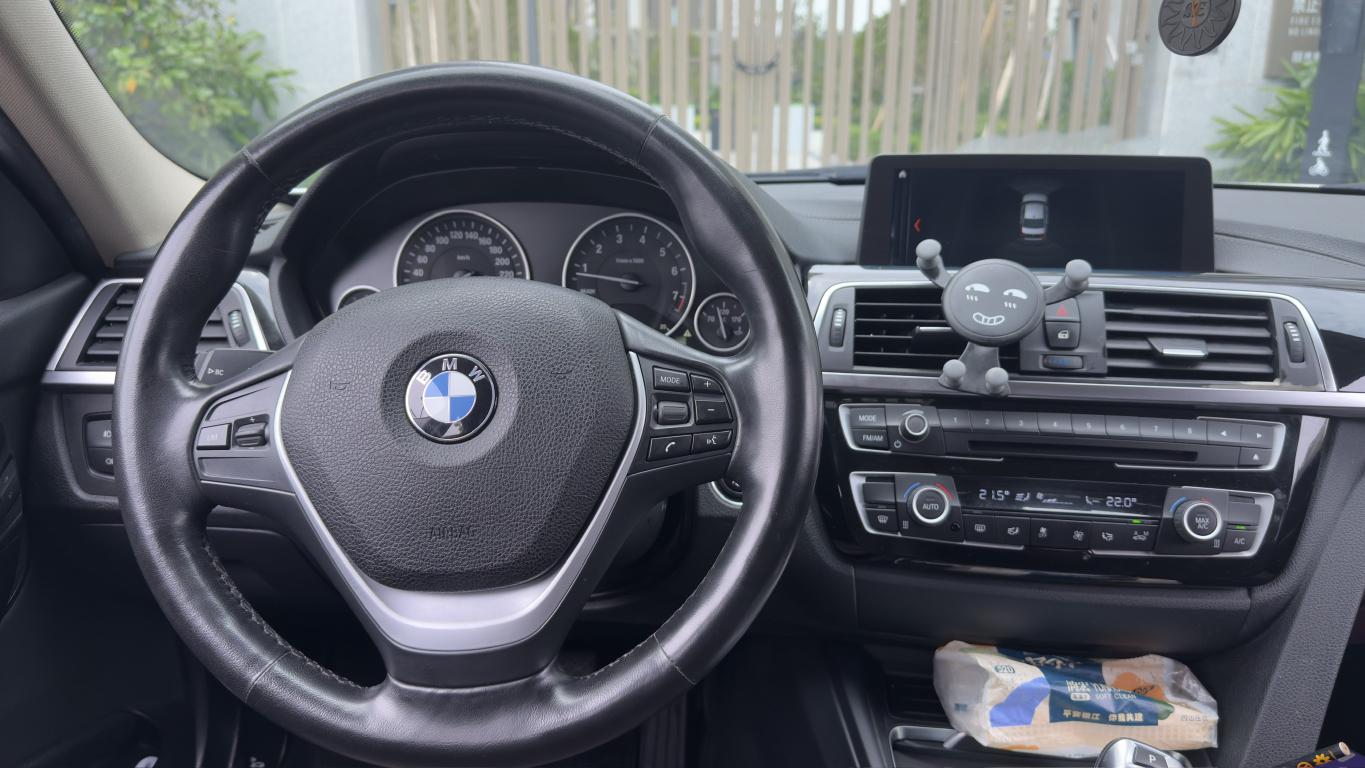 BMW 3 серии 2019 thumb 11