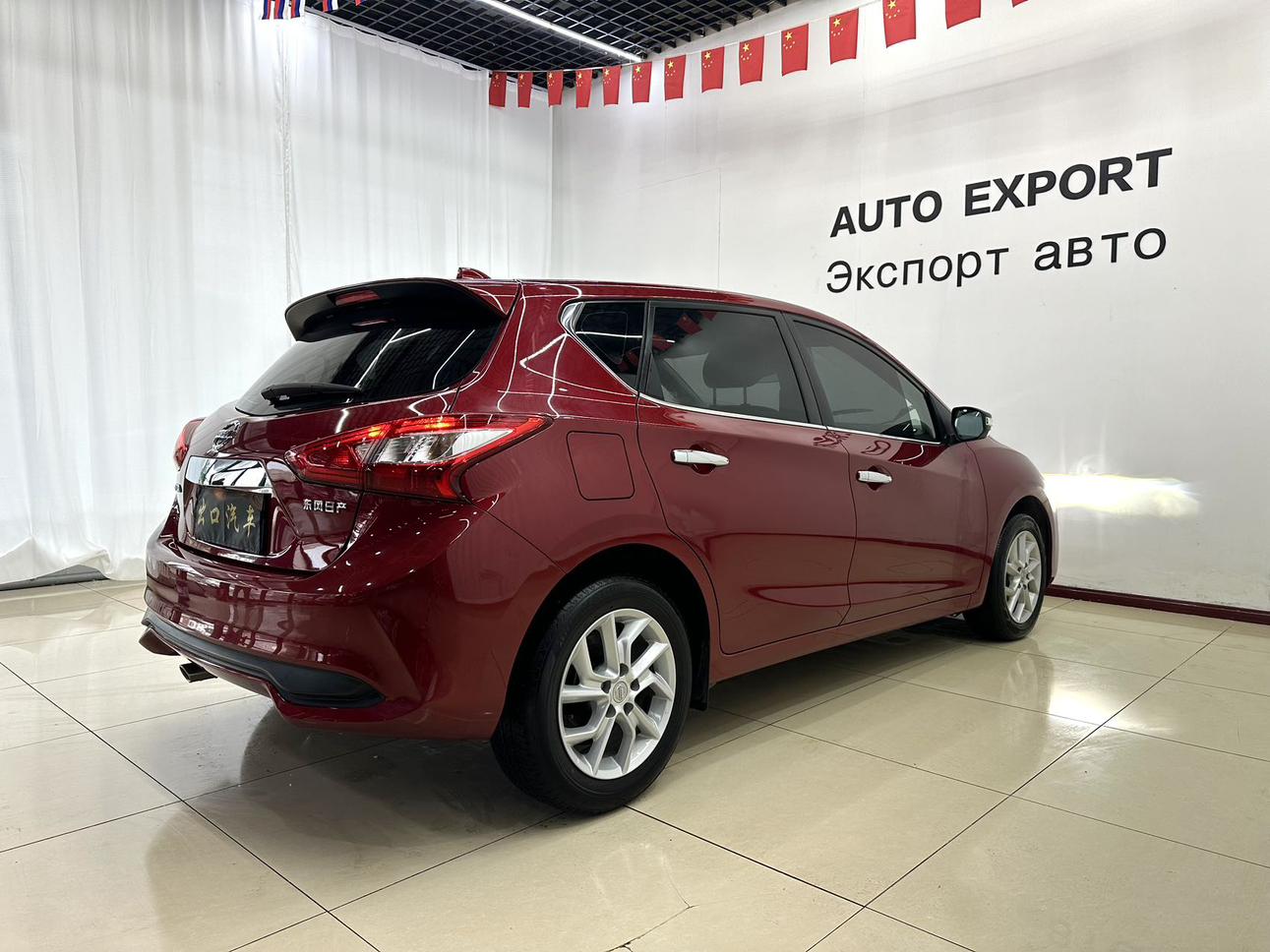 Nissan Tiida 2021 thumb 4