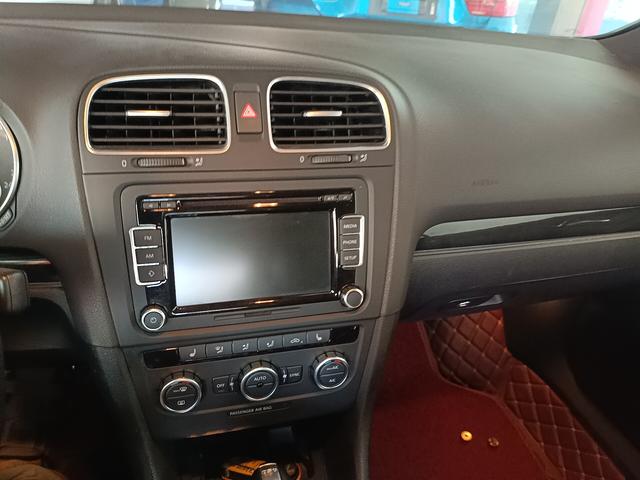 Volkswagen Golf 2012 thumb 4