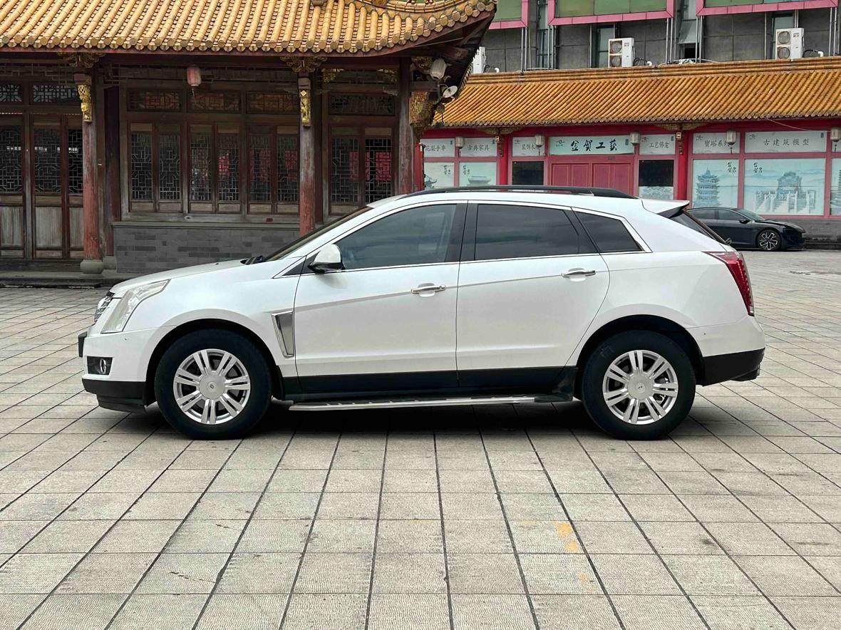 Cadillac SRX 2014 thumb 2