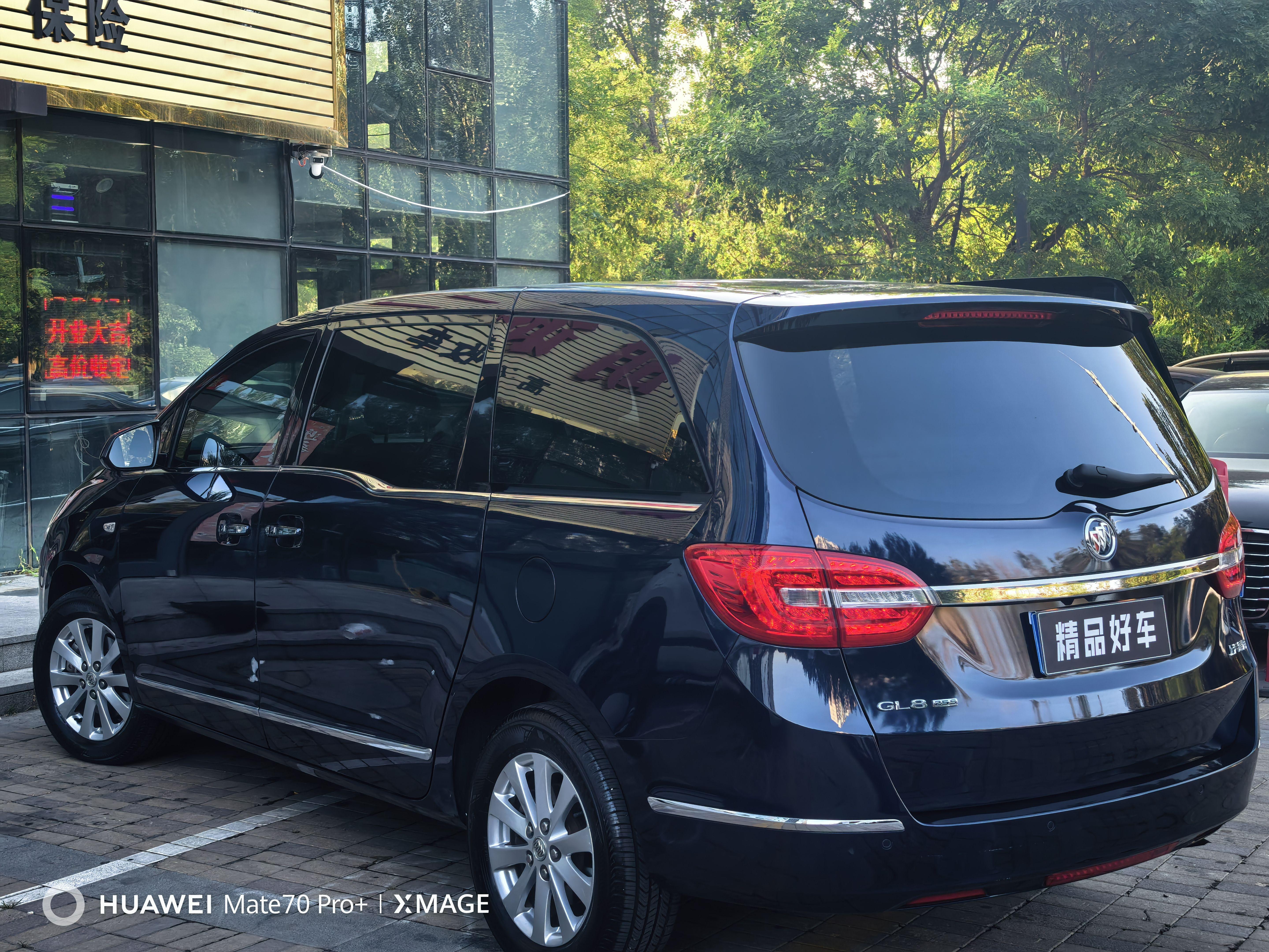 Buick GL8 2017 thumb 2
