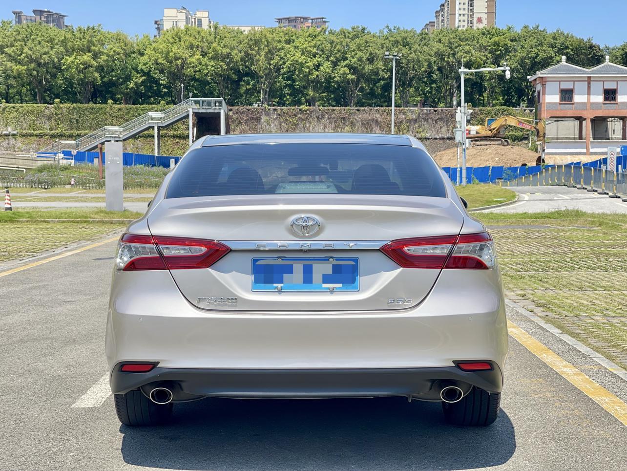 Toyota Camry 2021 thumb 3