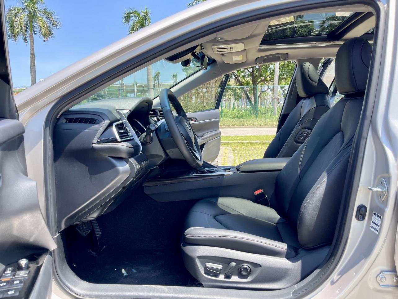 Toyota Camry 2021 thumb 7