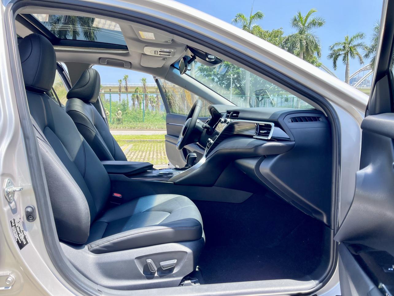 Toyota Camry 2021 thumb 9