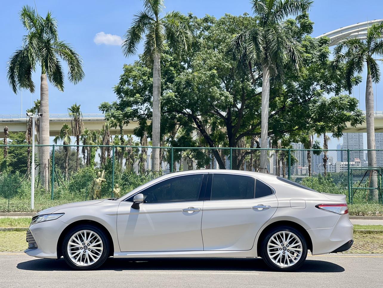 Toyota Camry 2021 thumb 12