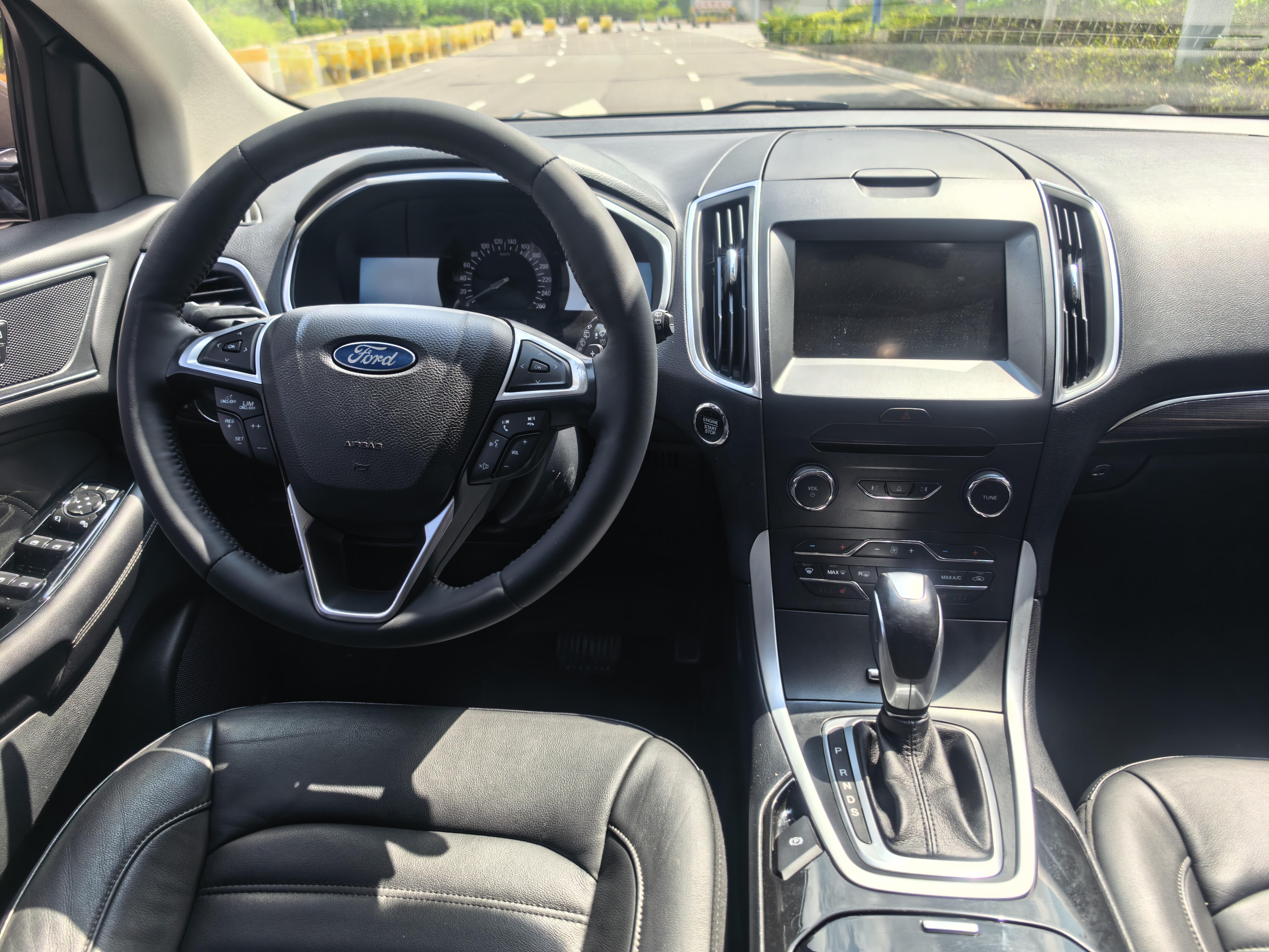 Ford Edge 2016 thumb 11