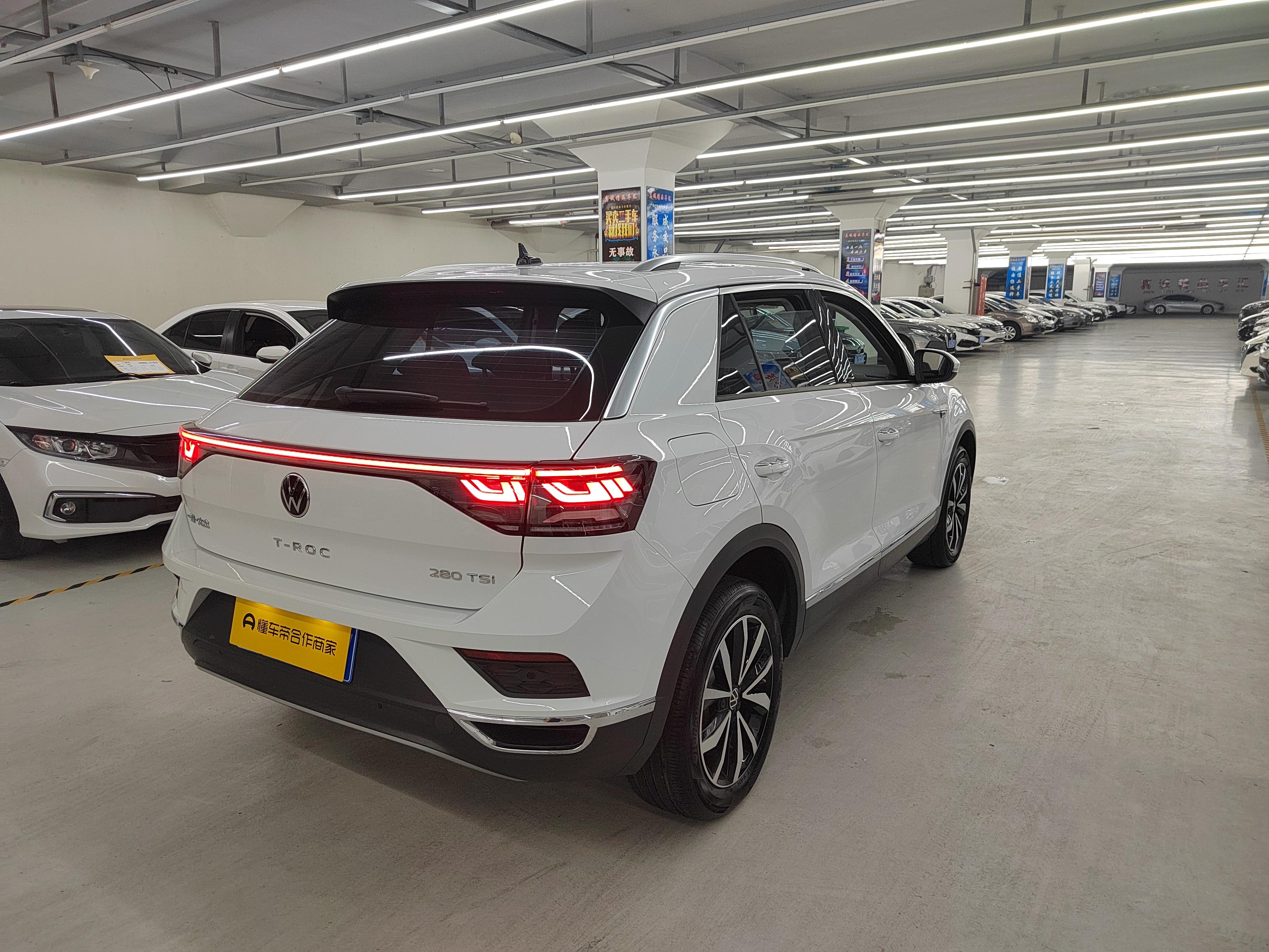 Volkswagen T-Roc 2023 thumb 4