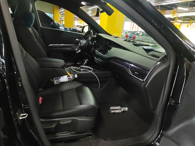 Cadillac XT4 2018 thumb 9