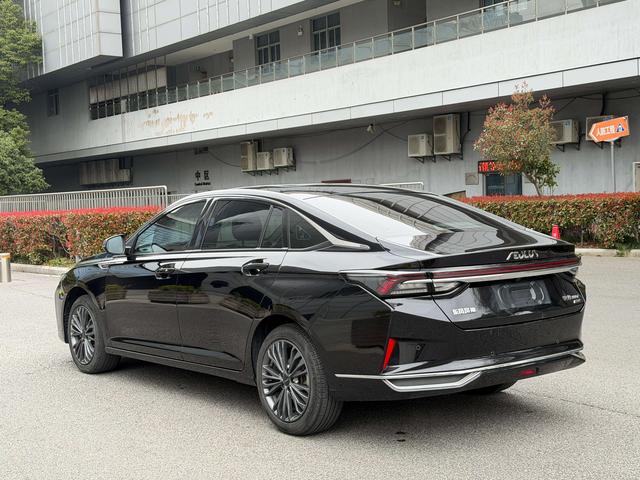 Dongfeng Aeolus Yixuan Max 2022 thumb 3