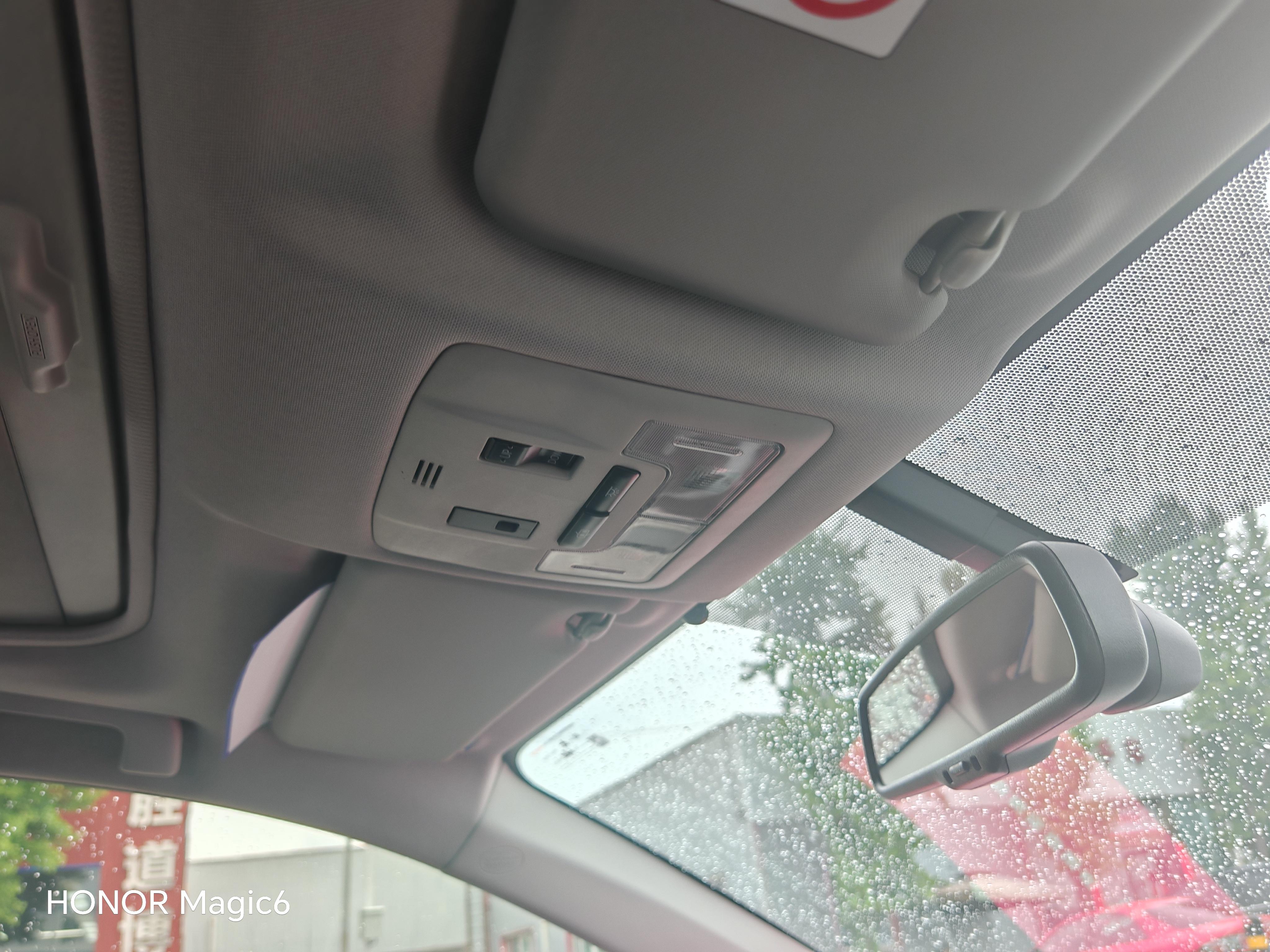 Toyota RAV4 2015 thumb 8