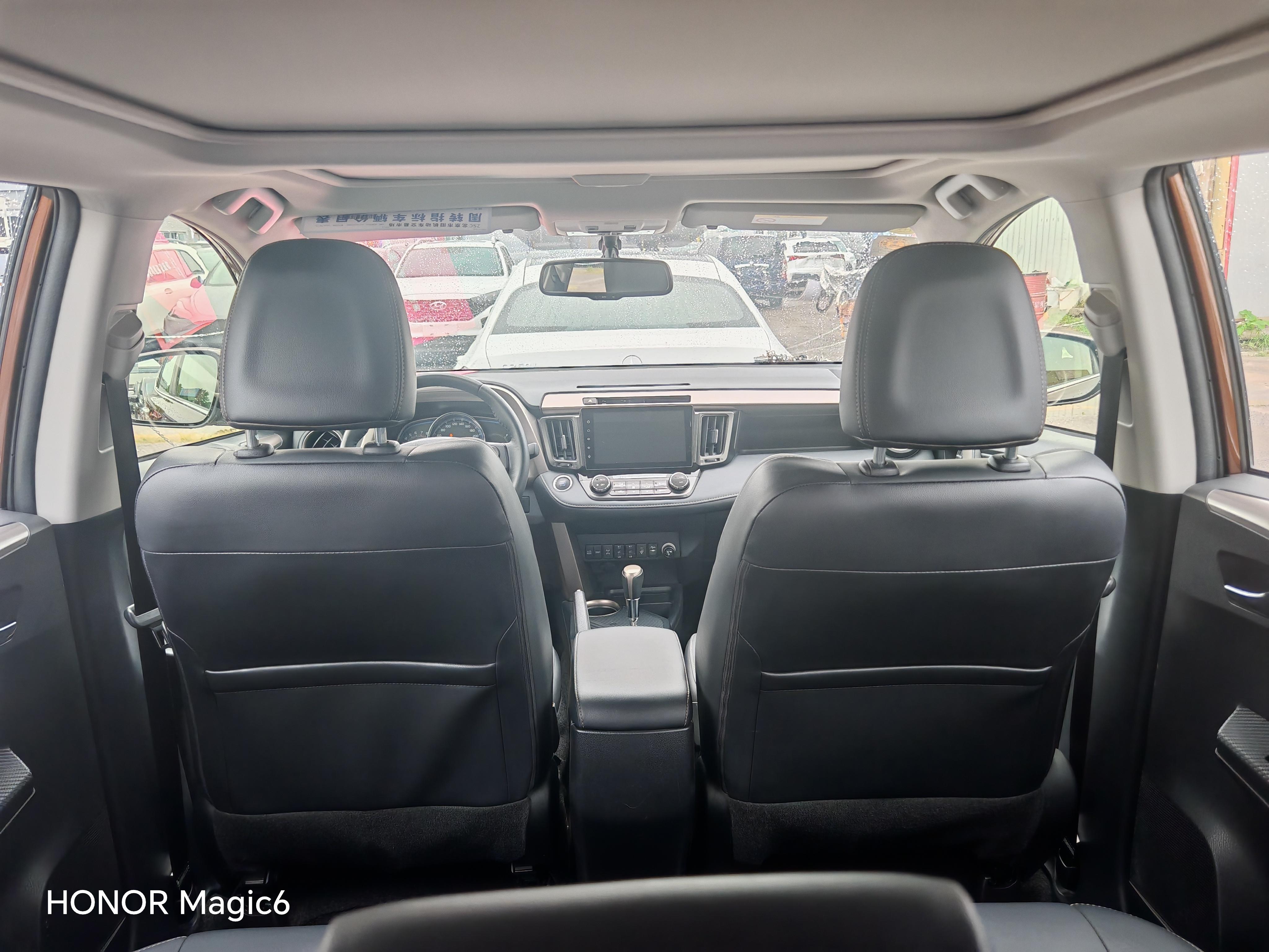 Toyota RAV4 2015 thumb 10