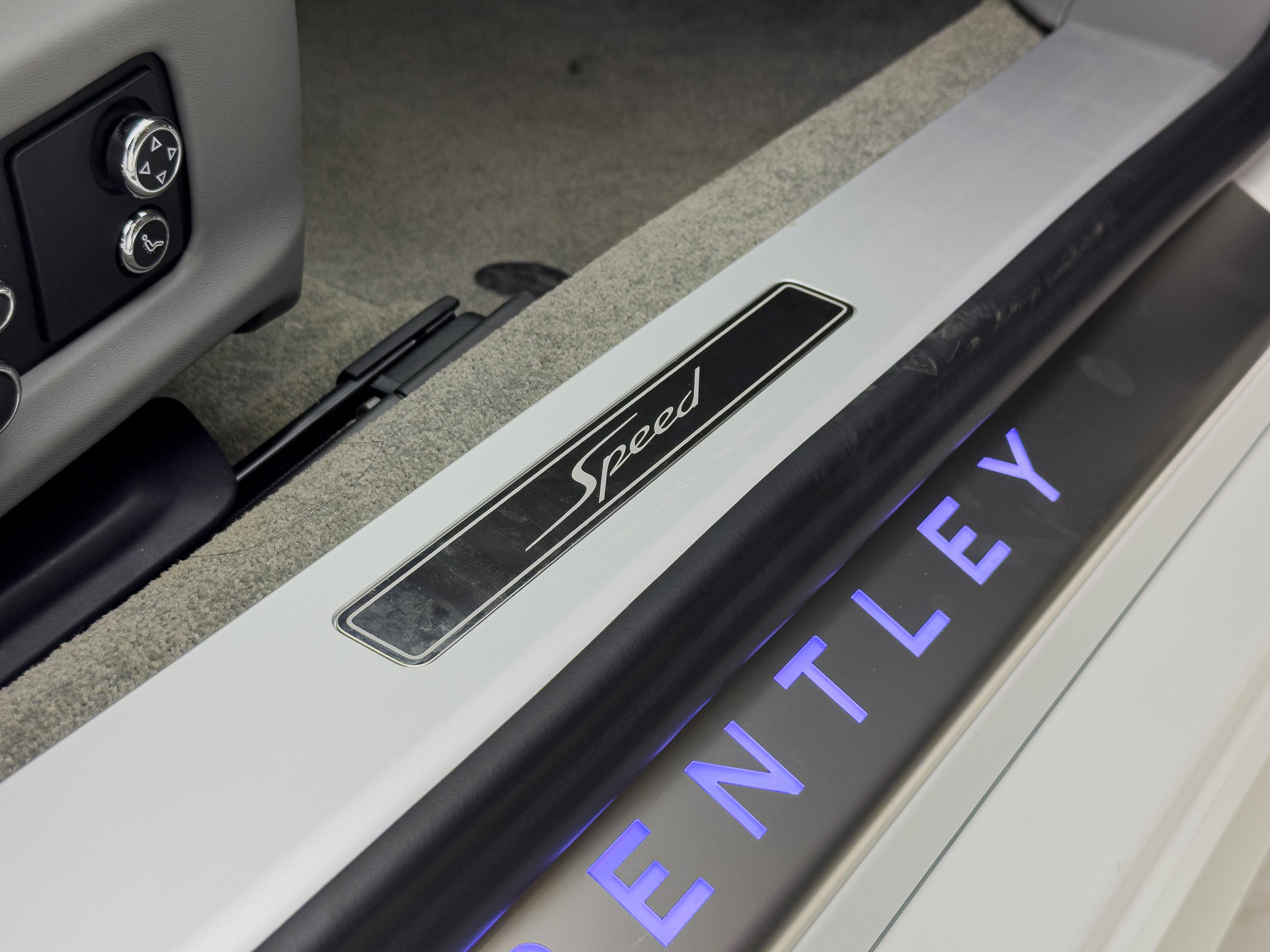 Bentley PHEV 2025 thumb 11