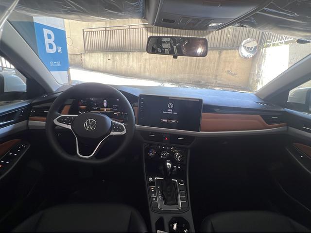 Volkswagen Bora 2026 thumb 3