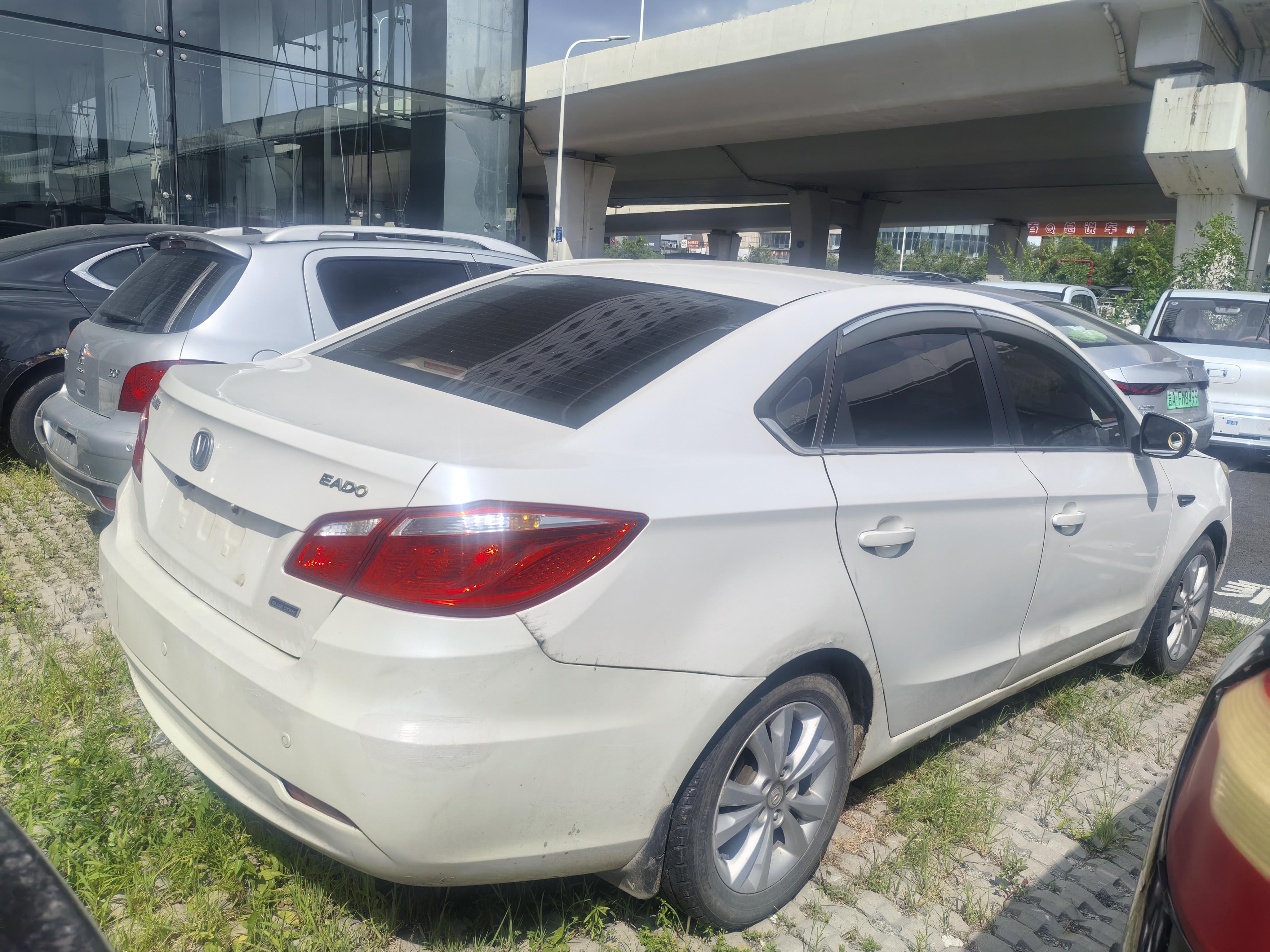 Changan Eado 2013 thumb 4