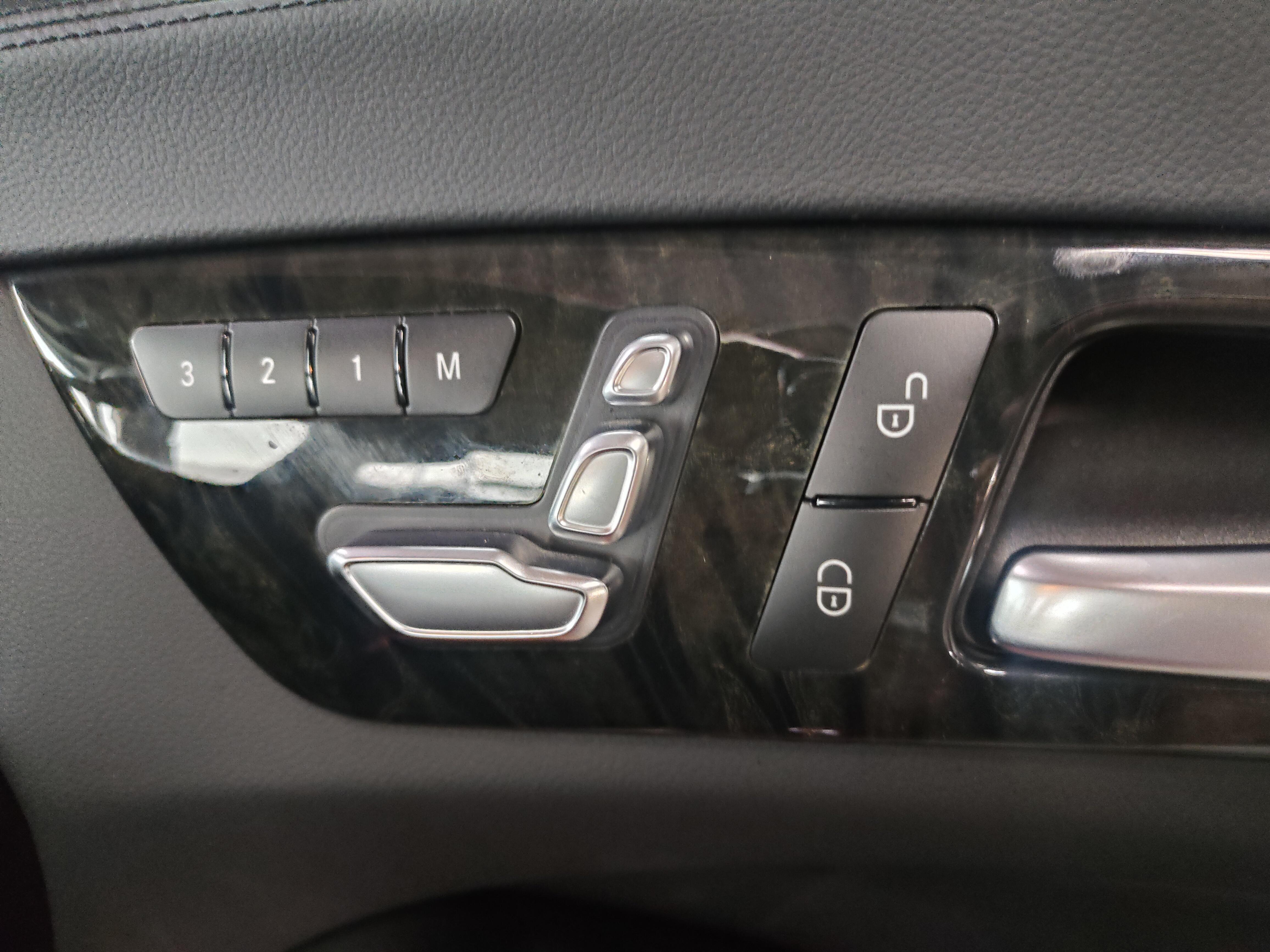 Mercedes-Benz CLS 2015 thumb 5