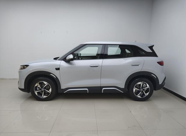BYD Yuan Up 2025 thumb 2
