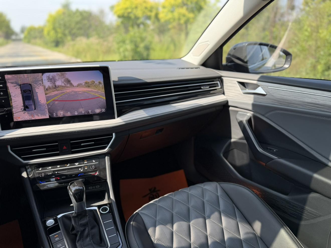 Volkswagen Sagitar 2023 thumb 9