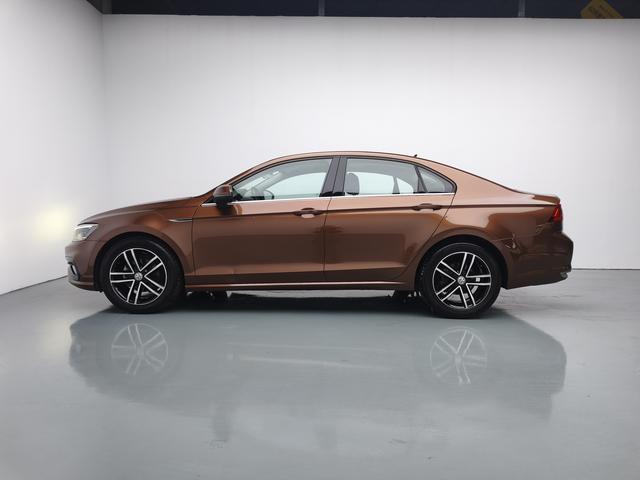 Volkswagen Lamando 2019 thumb 2
