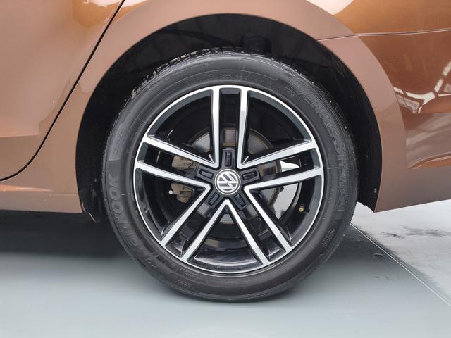 Volkswagen Lamando 2019 thumb 7