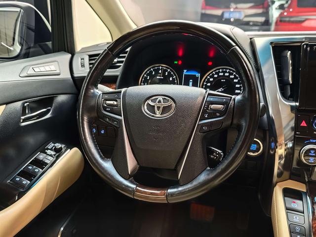Toyota Alphard 2018 thumb 9