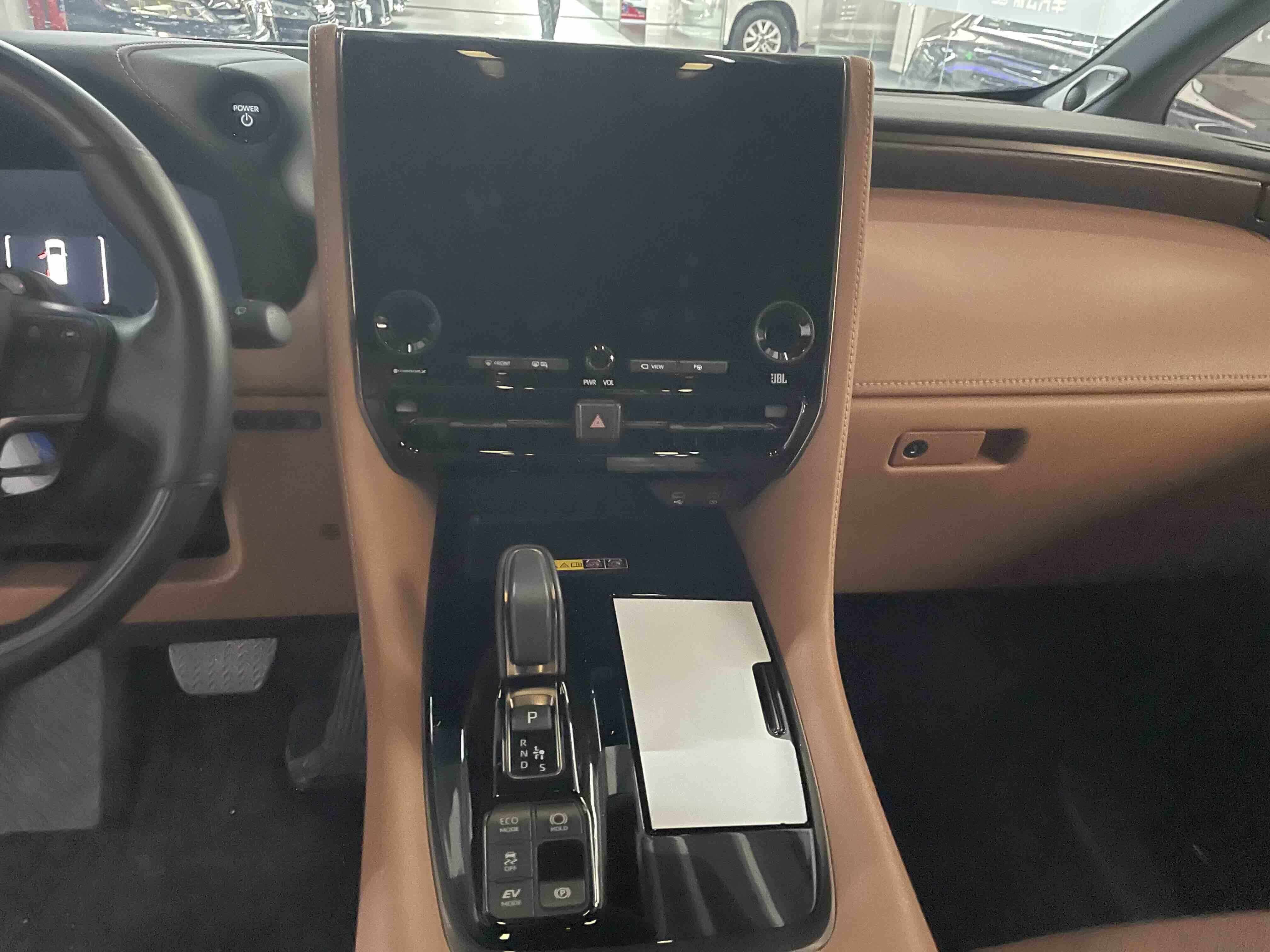 Toyota Vellfire 2023 thumb 6